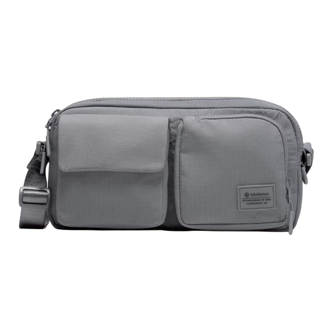 Lululemon Multi-Pocket 2.5L Adjustable Shoulder Strap Nylon Crossbody Bag Men bags Gray LU9CMCS-038426 Gray
Lululemon Multi-Pocket 2.5L Adjustable Shoulder Strap Nylon Crossbody Bag Men bags Gray LU9CMCS-038426 Gray