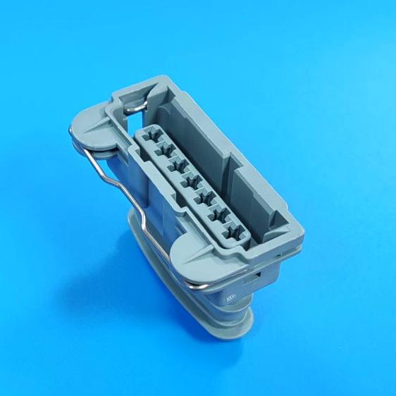 Automotive Connector XC7071-2.8-21 828919-1 Wire Harness Housing
Automotive Connector XC7071-2.8-21 828919-1 Wire Harness Housing