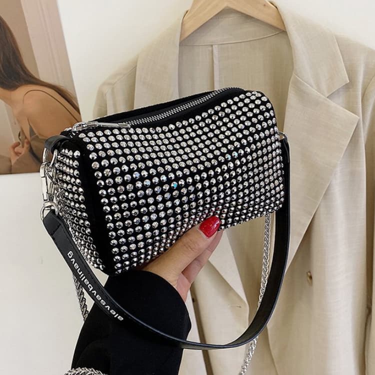 Новая Универсальная Простая Сумка Маленькая Квадратная Сумка 18*7*11cm серебряный
Новая Универсальная Простая Сумка Маленькая Квадратная Сумка 18*7*11cm серебряный