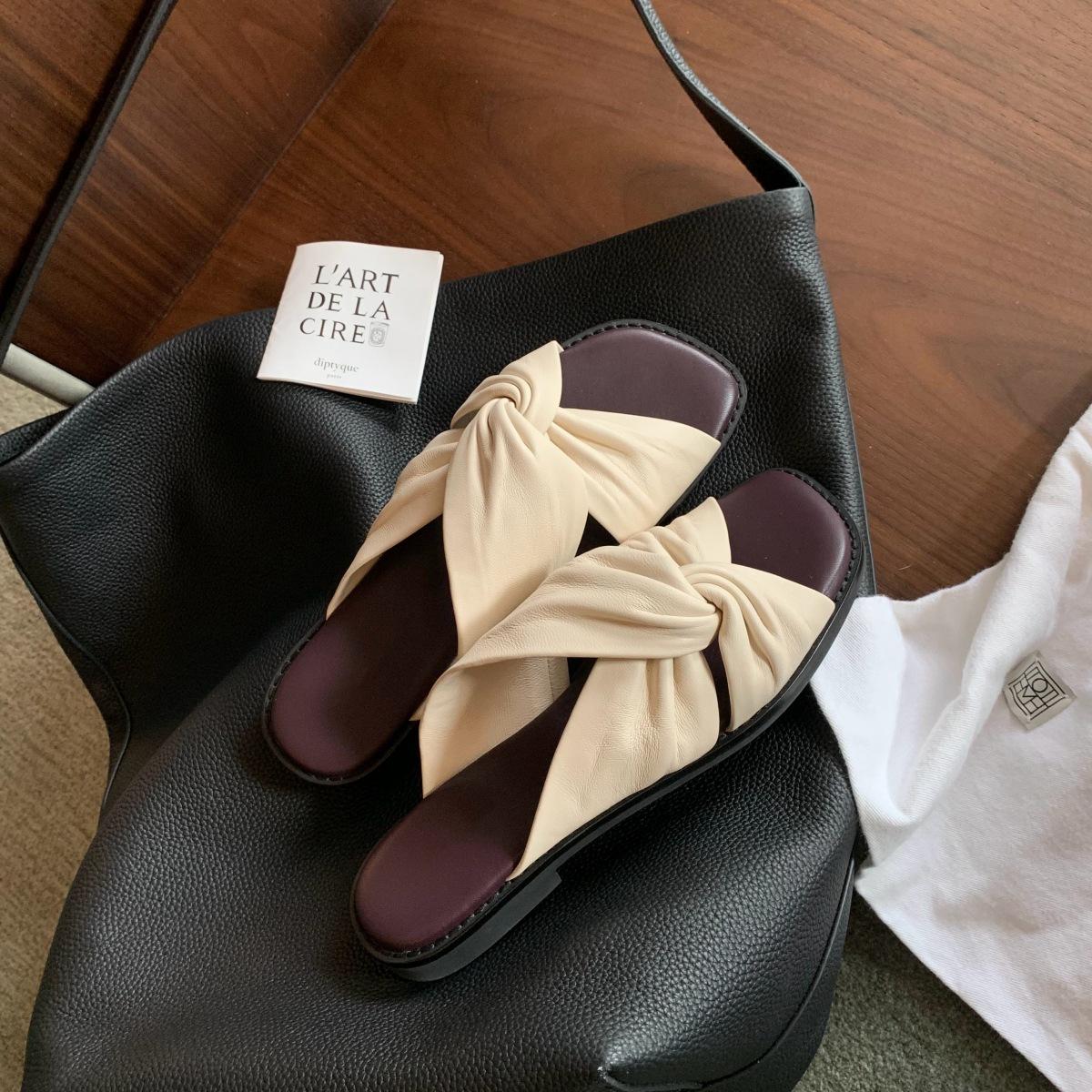 Lambskin Huge comfortable lambskin pleated kinked versatile square head cloud half slippers female summer 35
Lambskin Huge comfortable lambskin pleated kinked versatile square head cloud half slippers female summer 35