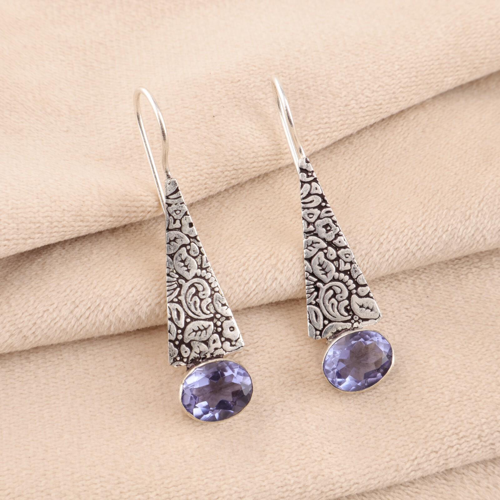 Натуральный камень иолит, серебро 925 пробы, ювелирные изделия ручной работы, серьги 1,9 дюйма EE-165-10
Натуральный камень иолит, серебро 925 пробы, ювелирные изделия ручной работы, серьги 1,9 дюйма EE-165-10