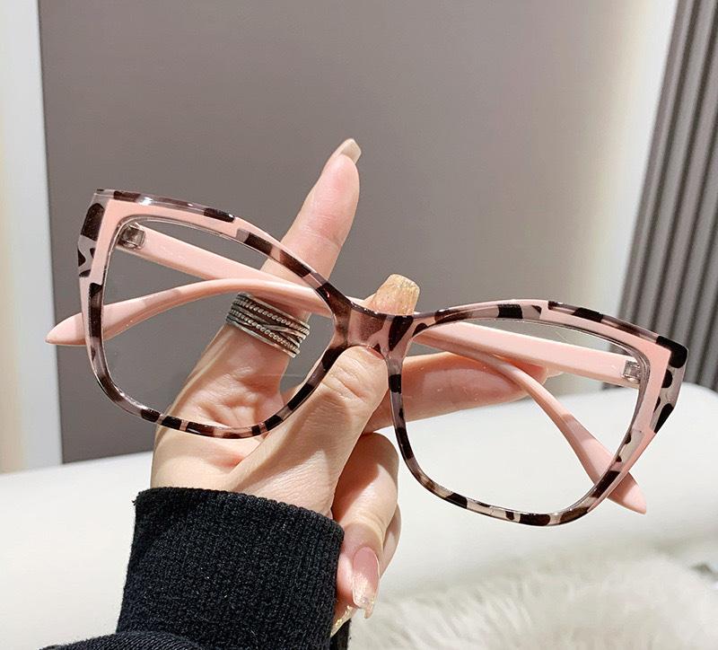 Женские модные очки для чтения с дизайном «колор-блок», защищающие от синего света, с диоптриями от +1.0 до +4.0, леопардово-розовые, элегантные «кошачий глаз»
Женские модные очки для чтения с дизайном «колор-блок», защищающие от синего света, с диоптриями от +1.0 до +4.0, леопардово-розовые, элегантные «кошачий глаз»