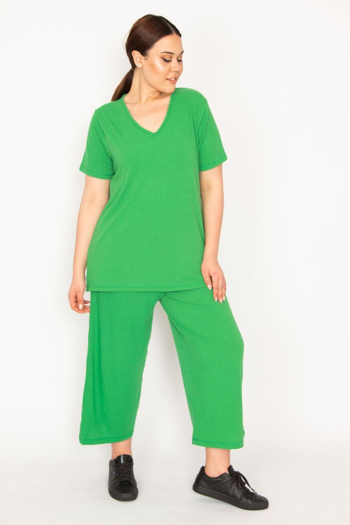 Women s Style Big Size Under-Upper Team Green Camisole Knitted Elastic Waist Wide Leg Trousers V-Neck Blouse Set 2XL
Women s Style Big Size Under-Upper Team Green Camisole Knitted Elastic Waist Wide Leg Trousers V-Neck Blouse Set 2XL