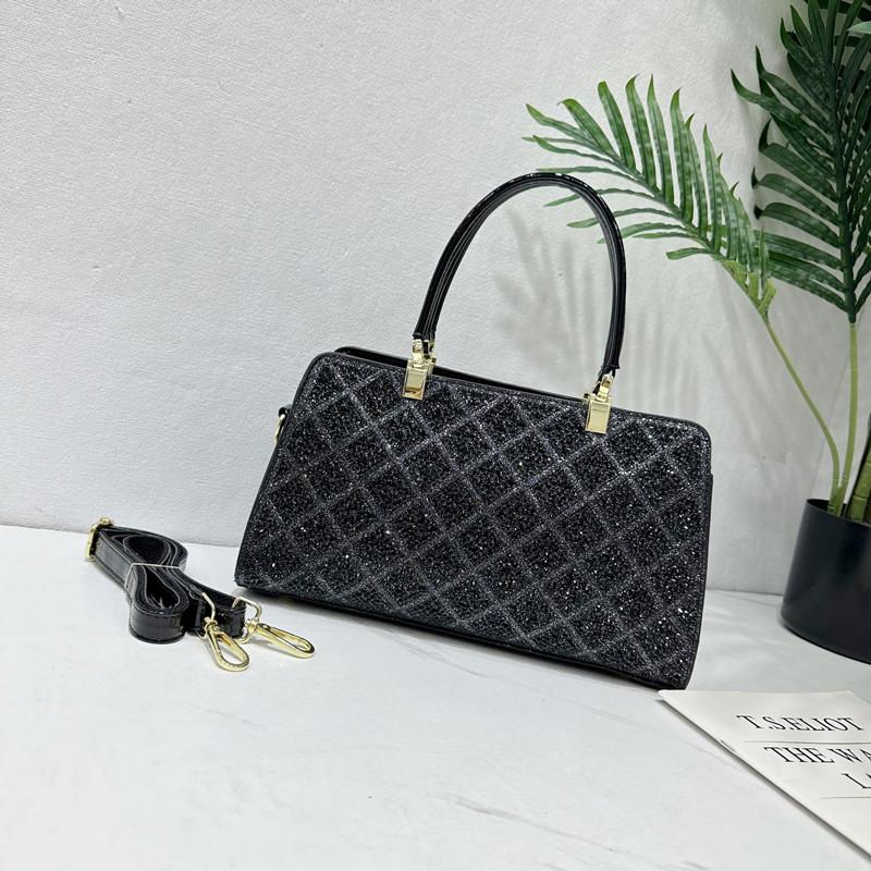2025 Luxury Famous Brand Women Diamond-type Lattice Handbags Fashion Designer Rhinestone Tote Bags Trendy Messenger Shoulder Bag чёрный
2025 Luxury Famous Brand Women Diamond-type Lattice Handbags Fashion Designer Rhinestone Tote Bags Trendy Messenger Shoulder Bag чёрный