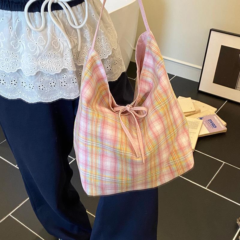 version women s bag 2025 canvas tote bag literary and retro large-capacity letter shoulder bag double-sided messenger bag 42*18*32
version women s bag 2025 canvas tote bag literary and retro large-capacity letter shoulder bag double-sided messenger bag 42*18*32