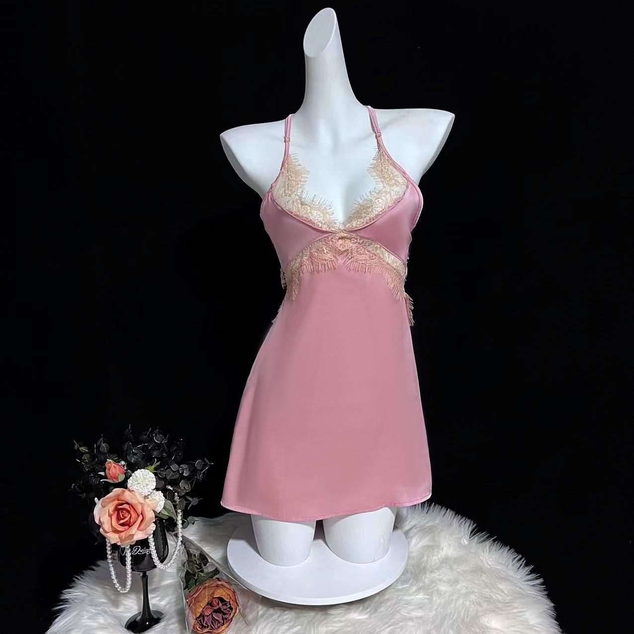 Sexy lace splicing suspender chest pad nightdress summer women s ice silk pajamas pure desire princess versatile loungewear one size fits all
Sexy lace splicing suspender chest pad nightdress summer women s ice silk pajamas pure desire princess versatile loungewear one size fits all