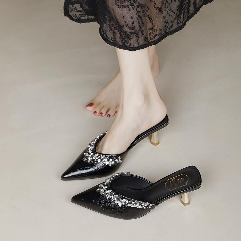 2025 spring new pointed thin heel high heel fashion bag head women s shoes large size can be worn comfortably without grinding feet 34 чёрный
2025 spring new pointed thin heel high heel fashion bag head women s shoes large size can be worn comfortably without grinding feet 34 чёрный