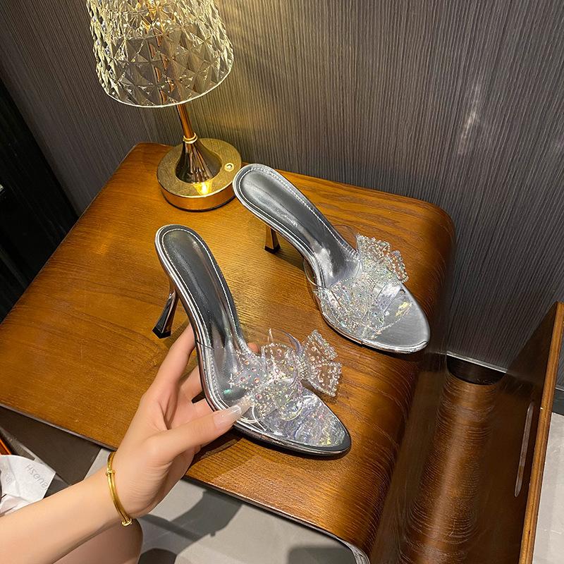 2025 summer new fairy full of rhinestone bow fish mouth high heel women s shoes fine heel high sense women s sandals versatile 35 серебряный
2025 summer new fairy full of rhinestone bow fish mouth high heel women s shoes fine heel high sense women s sandals versatile 35 серебряный
