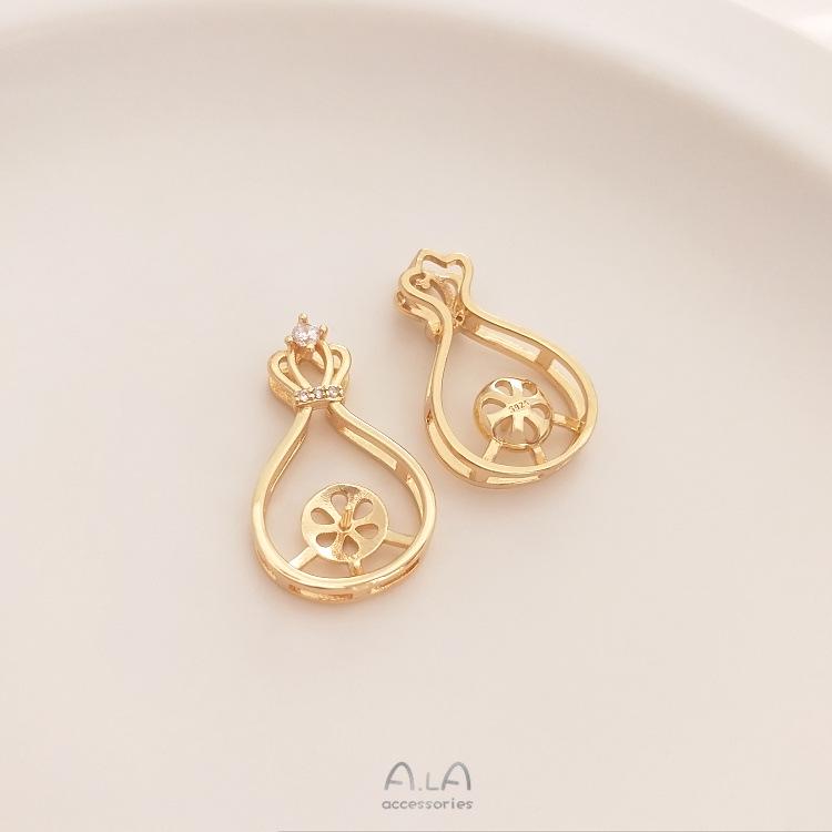 14K Gold-Filled Fan-Shaped Pearl Setting: DIY Pendant & Earrings Accessory
14K Gold-Filled Fan-Shaped Pearl Setting: DIY Pendant & Earrings Accessory