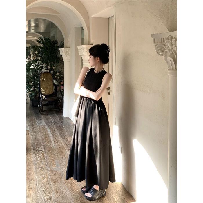 Black Sleeveless French Retro Fairy Knee-Length Dress with Hollow Back Design L
Black Sleeveless French Retro Fairy Knee-Length Dress with Hollow Back Design L