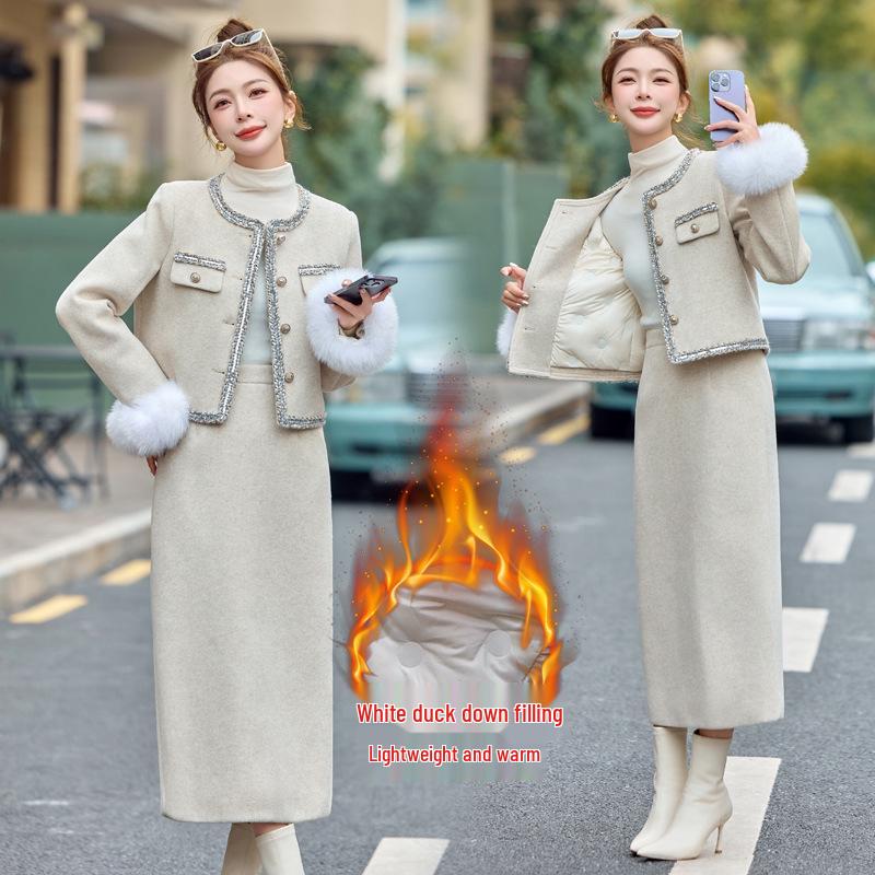 Комплект пуховика и юбки с рукавами из лисьего меха на осень/зиму - YJ6859 L (110-120 jin) бежевый
Комплект пуховика и юбки с рукавами из лисьего меха на осень/зиму - YJ6859 L (110-120 jin) бежевый