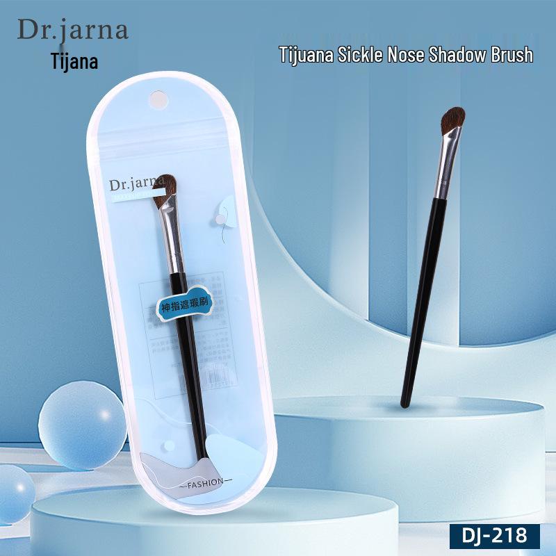 Sickle Nose Shadow & Contour Brush: Nasal Ala Finger Blending, Pony Hair, Angled Design, DJ-218 Concealer Brush
Sickle Nose Shadow & Contour Brush: Nasal Ala Finger Blending, Pony Hair, Angled Design, DJ-218 Concealer Brush