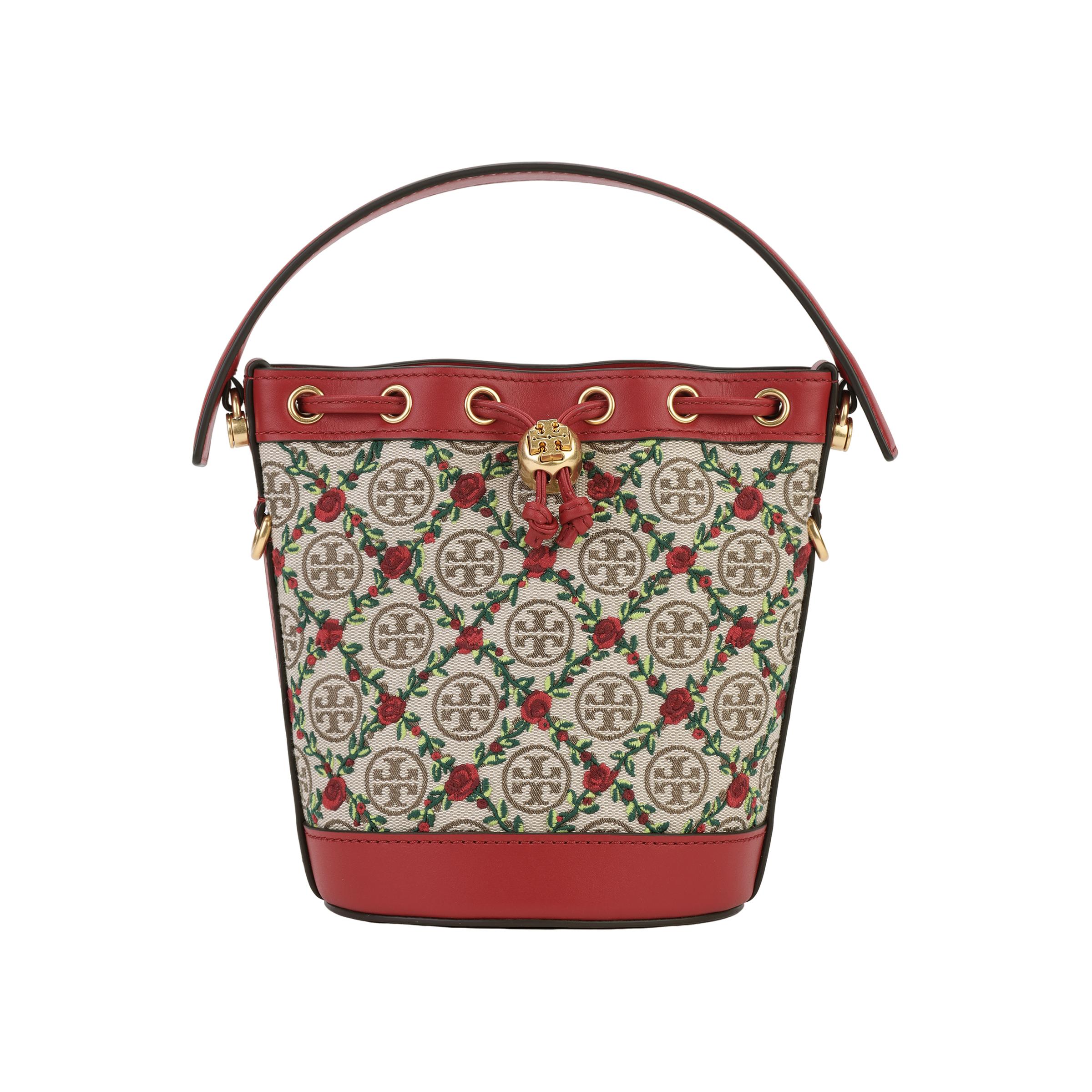 Tory Burch TB T Monogram Spring Limited Edition All Over Print Drawstring Embroidered Canvas Bucket Bag Women bags 87062-371 Basic Set (Bag+Dust Bag)
Tory Burch TB T Monogram Spring Limited Edition All Over Print Drawstring Embroidered Canvas Bucket Bag Women bags 87062-371 Basic Set (Bag+Dust Bag)