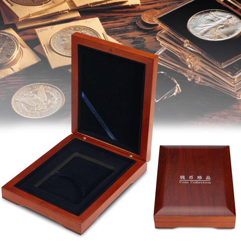 Новая витрина, одиночный держатель для хранения деревянных ящиков NGC/PCGS/Premier для гауптвахты для монет
Новая витрина, одиночный держатель для хранения деревянных ящиков NGC/PCGS/Premier для гауптвахты для монет
