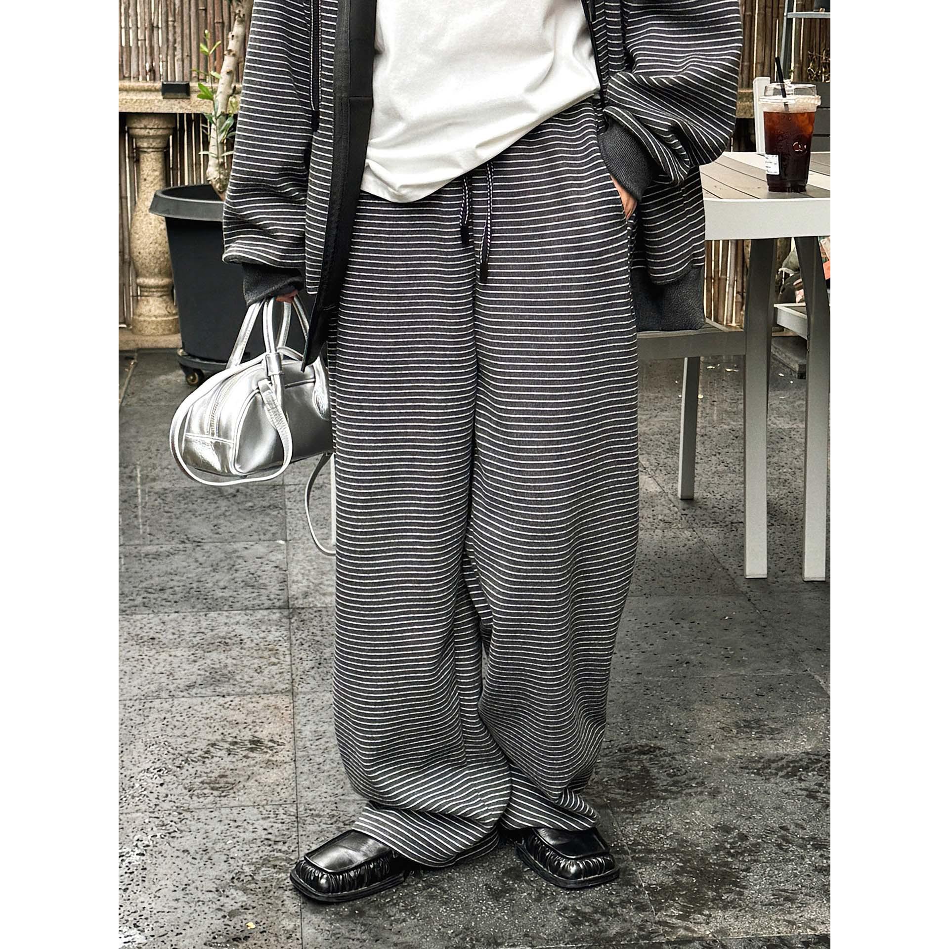 Women s Korean Style Striped Drawstring Elastic Waist Straight-Leg Loose Pants One Size деревне вугілля/сірий
Women s Korean Style Striped Drawstring Elastic Waist Straight-Leg Loose Pants One Size деревне вугілля/сірий