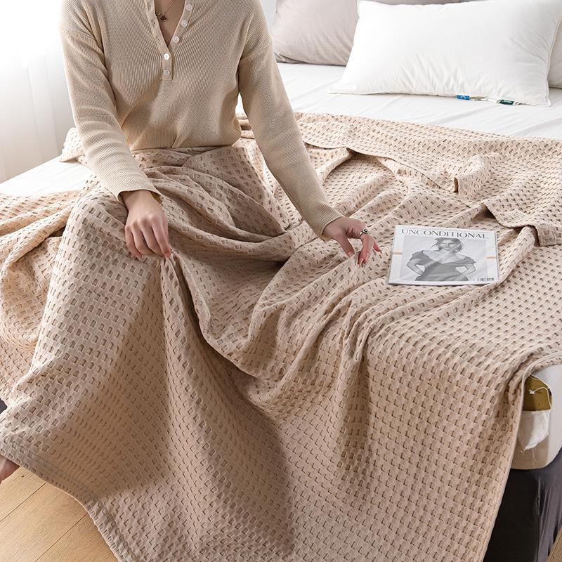 Pure Cotton Towel Blanket: Lightweight Gauze Cover for Sofa, Airplane, or Summer Nap 100x150cm (Approx. 0.3kg)
Pure Cotton Towel Blanket: Lightweight Gauze Cover for Sofa, Airplane, or Summer Nap 100x150cm (Approx. 0.3kg)