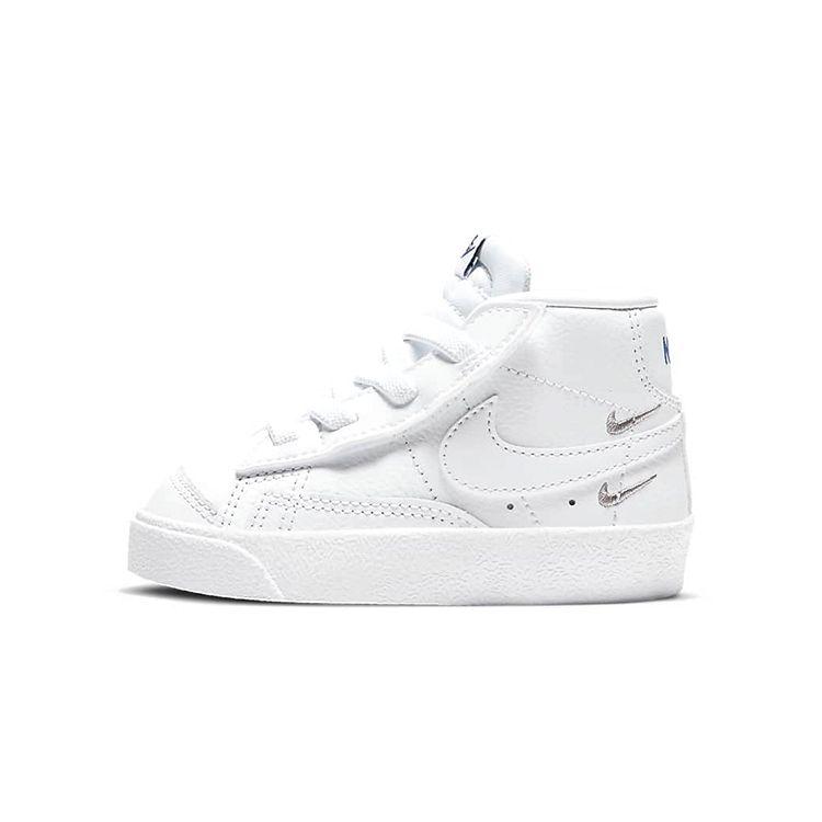 Nike Blazer Mid 77 SE TD Sisterhood — детские кроссовки белого цвета с серебристым металликом Hyper-Royal Black DC0466-100
Nike Blazer Mid 77 SE TD Sisterhood — детские кроссовки белого цвета с серебристым металликом Hyper-Royal Black DC0466-100
