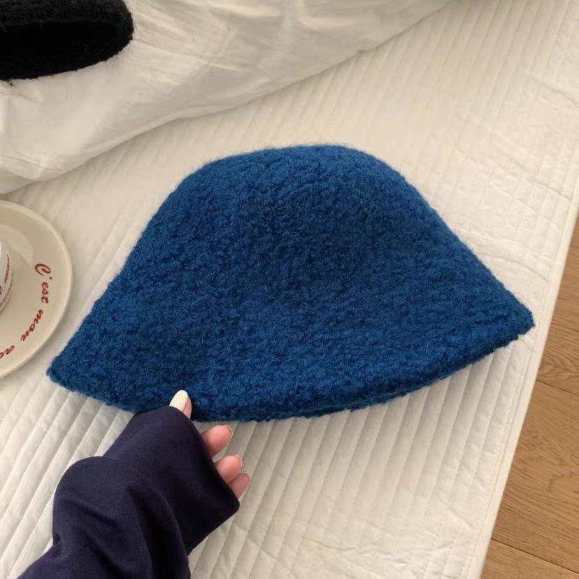 Шерстяная шапка-бини Meillard: Универсальный корейский стиль, теплая вязаная, стройнящая лицо, плюшевая панама для женщин - Осень/Зима One Size павлин голубой
Шерстяная шапка-бини Meillard: Универсальный корейский стиль, теплая вязаная, стройнящая лицо, плюшевая панама для женщин - Осень/Зима One Size павлин голубой