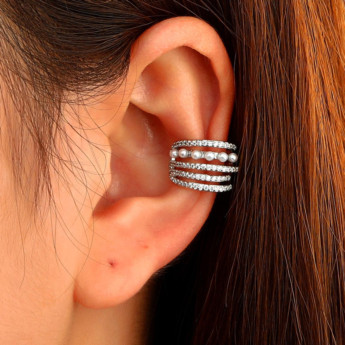 Multi-layer Copper Rhinestone Pearl Ear Cuff - Geometric, No Ear Hole, European & American Style
Multi-layer Copper Rhinestone Pearl Ear Cuff - Geometric, No Ear Hole, European & American Style