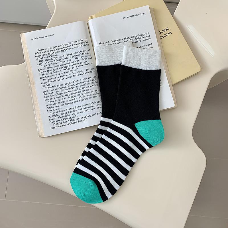 Женские длинные носки, полосатые тонкие хлопковые чистые носки для весны и лета, белые носки до середины икры в школьном стиле для девочек 1 pair чёрный