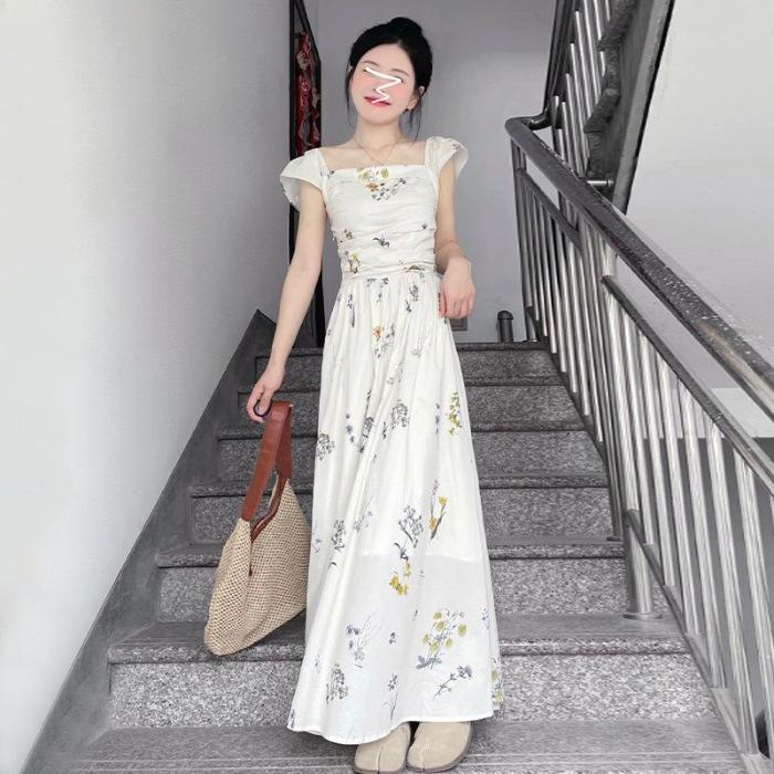 Новое милое сестринское платье Xiaofei с рукавами, цветочным принтом и квадратным вырезом, летнее, с высокой талией, тонкое, для отпуска на море, темпераментное, длинное S
Новое милое сестринское платье Xiaofei с рукавами, цветочным принтом и квадратным вырезом, летнее, с высокой талией, тонкое, для отпуска на море, темпераментное, длинное S