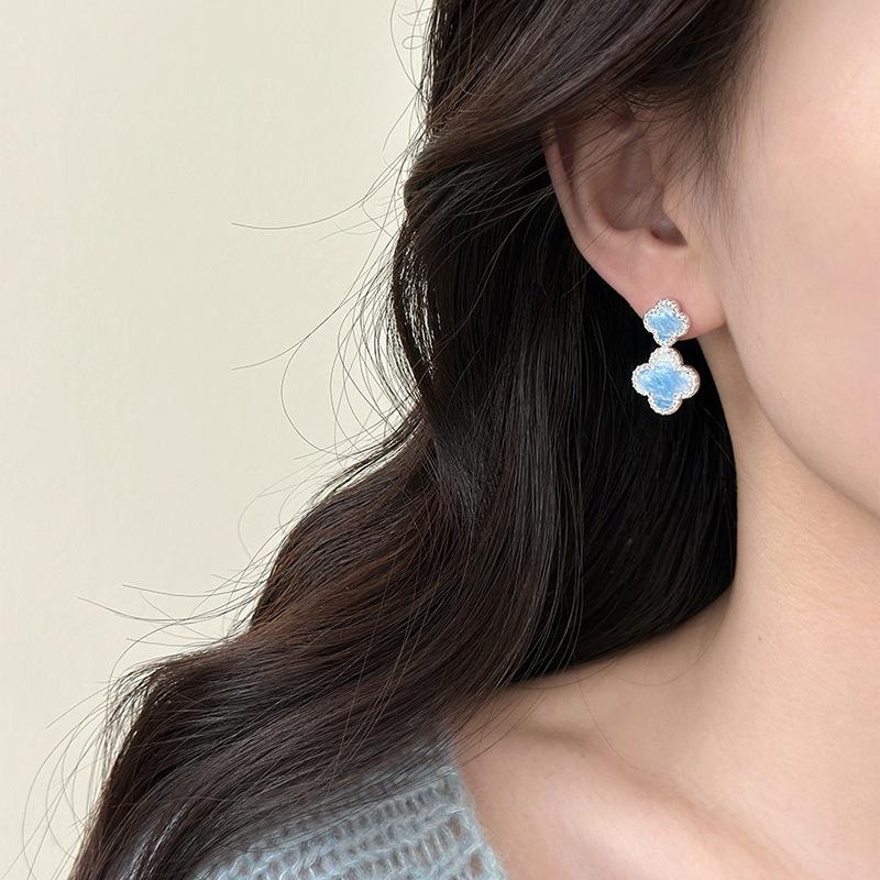 Acetate board lucky grass earrings fashionable simple versatile stud earrings light luxury high sense niche earrings women
Acetate board lucky grass earrings fashionable simple versatile stud earrings light luxury high sense niche earrings women