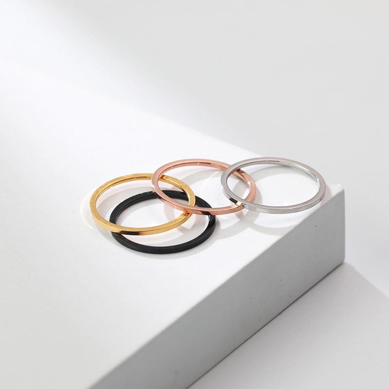 Minimalist Rose Gold Titanium Steel Ring for Women - Ultra Thin & Smooth US Size 5 серебряный
Minimalist Rose Gold Titanium Steel Ring for Women - Ultra Thin & Smooth US Size 5 серебряный