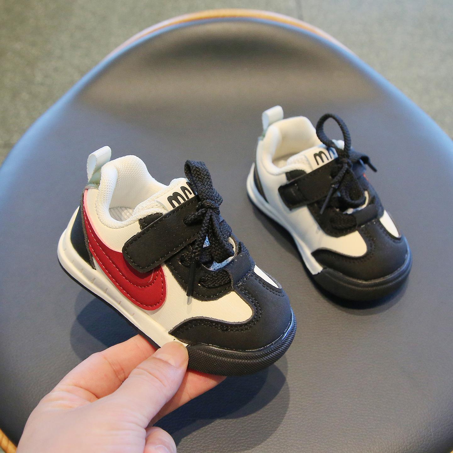 New Soft Sole Leather Shoes for Infants and Toddlers (0-3 Years) – Non-Slip Spring/Autumn Shoes for Boys and Girls Size 16-20 (5 pairs) чорний
New Soft Sole Leather Shoes for Infants and Toddlers (0-3 Years) – Non-Slip Spring/Autumn Shoes for Boys and Girls Size 16-20 (5 pairs) чорний