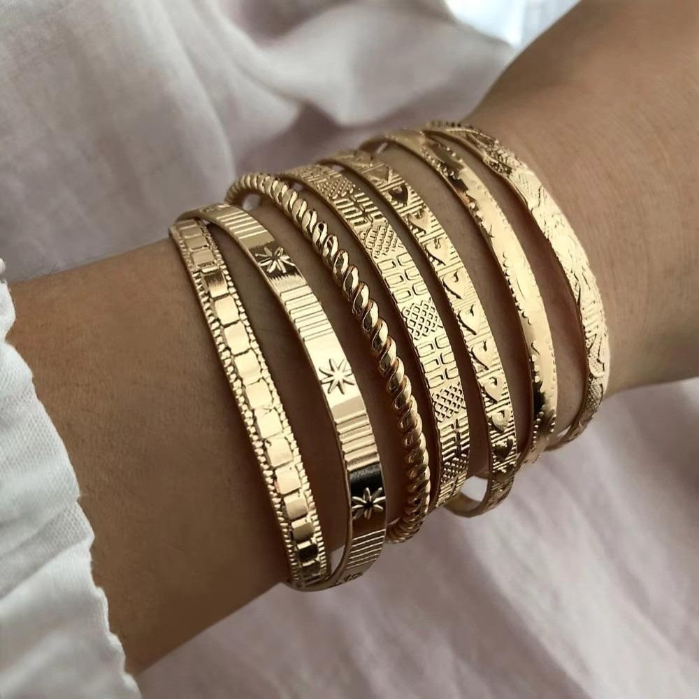7 Pcs Set Retro Women Bracelets Set Metal Goth Jewelry Women s Jewelry Fashion Accessories золотий
7 Pcs Set Retro Women Bracelets Set Metal Goth Jewelry Women s Jewelry Fashion Accessories золотий