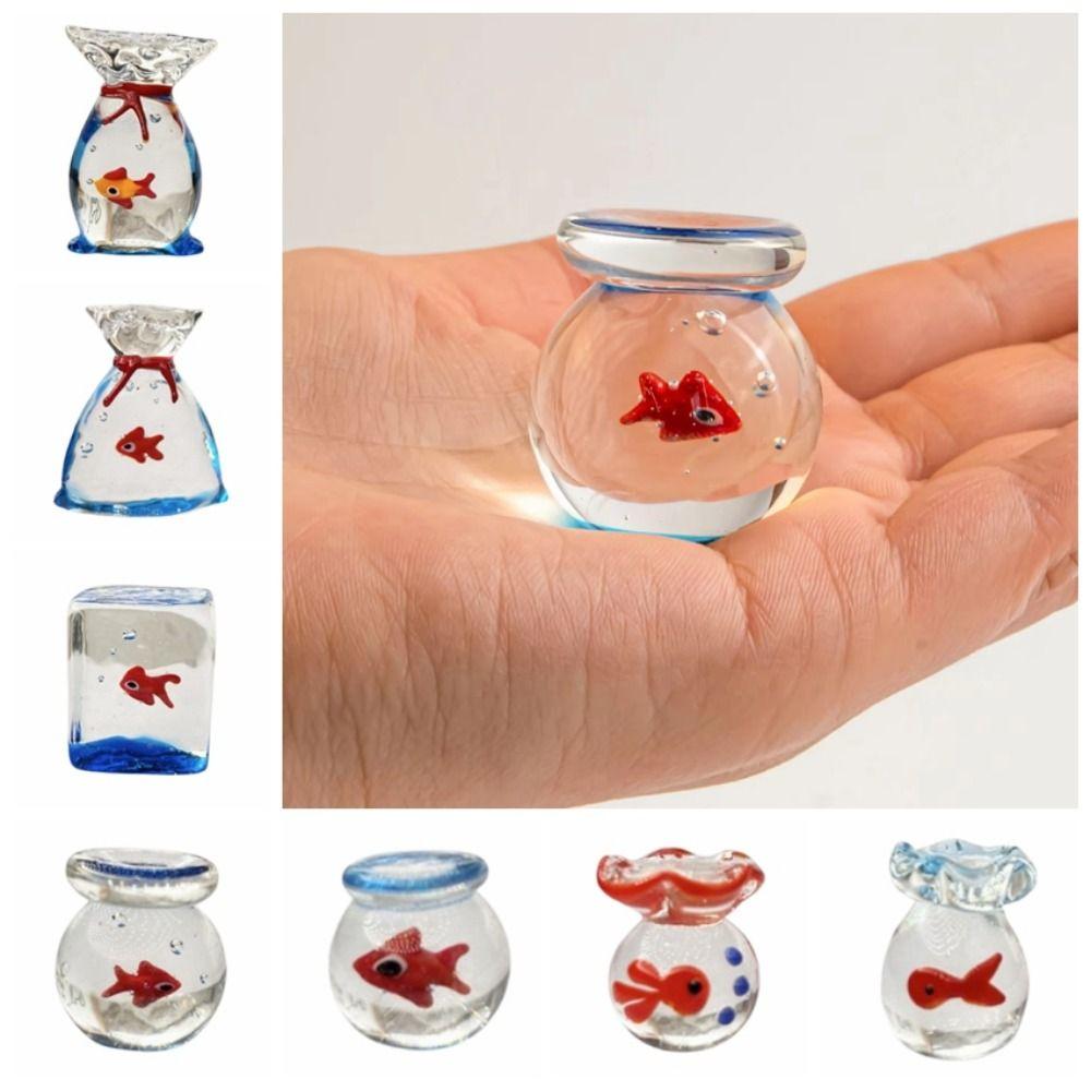 Creative Mini Glass Fish Tank Handmade Mini Pocket Fish Statue Desktop Decoration Style 7
Creative Mini Glass Fish Tank Handmade Mini Pocket Fish Statue Desktop Decoration Style 7