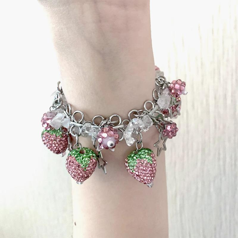 2025 New y2k Bracelet Shiny Rhinestone Strawberry Crystal Star Metal Chain Cute Trendy Accessaries for Women Girl gift Jewelry
2025 New y2k Bracelet Shiny Rhinestone Strawberry Crystal Star Metal Chain Cute Trendy Accessaries for Women Girl gift Jewelry