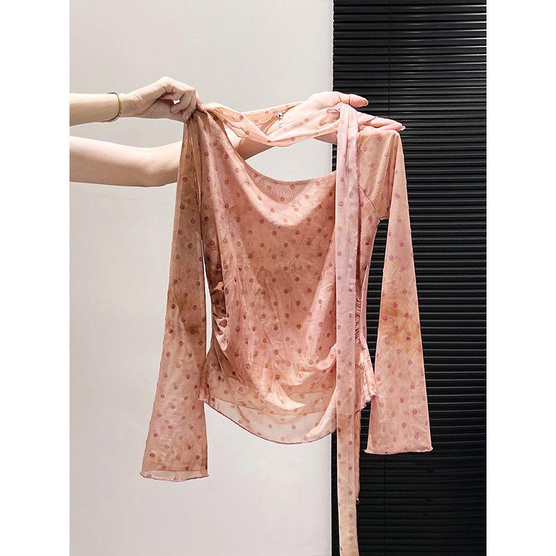Off-shoulder Tie-dye Polka-dot Mesh Long-sleeved T-shirt for Women in Autumn New Waist Slimming Unique and Beautiful Top S рожевий
Off-shoulder Tie-dye Polka-dot Mesh Long-sleeved T-shirt for Women in Autumn New Waist Slimming Unique and Beautiful Top S рожевий