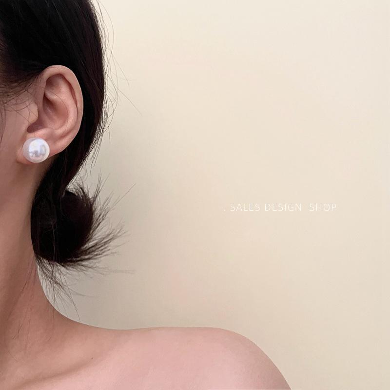 2025 Autumn/Winter Pearl Stud Earrings: Elegant, Fashionable & Luxurious
2025 Autumn/Winter Pearl Stud Earrings: Elegant, Fashionable & Luxurious