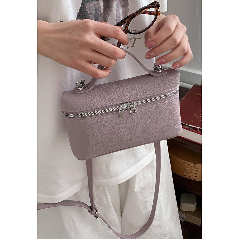 Spring fashion handbag small bag women s 2025 new solid color simple small square bag lychee pattern shoulder messenger bag светло-фиолетовый
Spring fashion handbag small bag women s 2025 new solid color simple small square bag lychee pattern shoulder messenger bag светло-фиолетовый