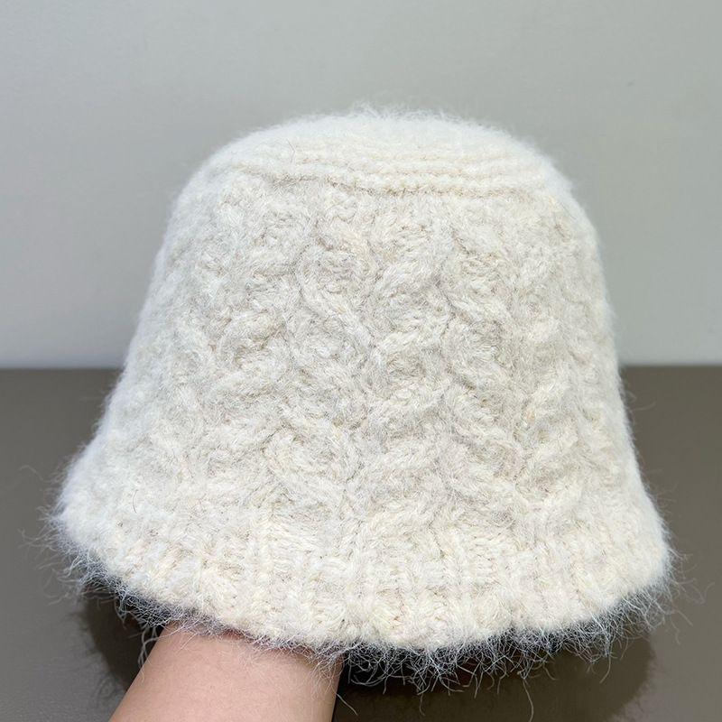 Новая вязаная шерстяная шляпа-ведро с косами, женская осенне-зимняя однотонная шляпа-рыбак с защитой ушей one size бежевый