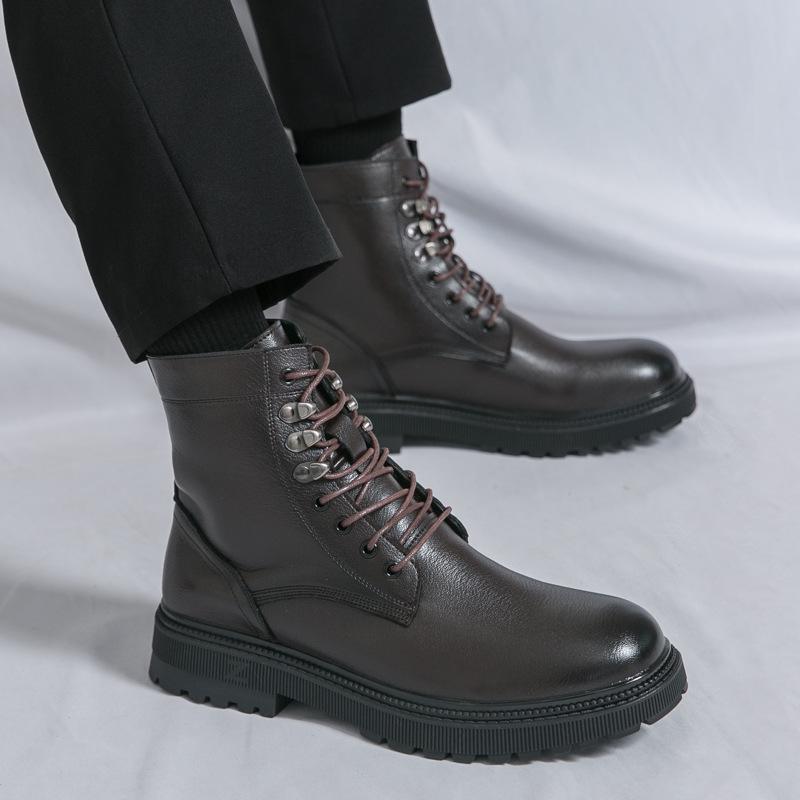 Men s leather boots fashionable large size new high-top leather shoes trendy British Martin boots men s locomotive boots 38
Men s leather boots fashionable large size new high-top leather shoes trendy British Martin boots men s locomotive boots 38