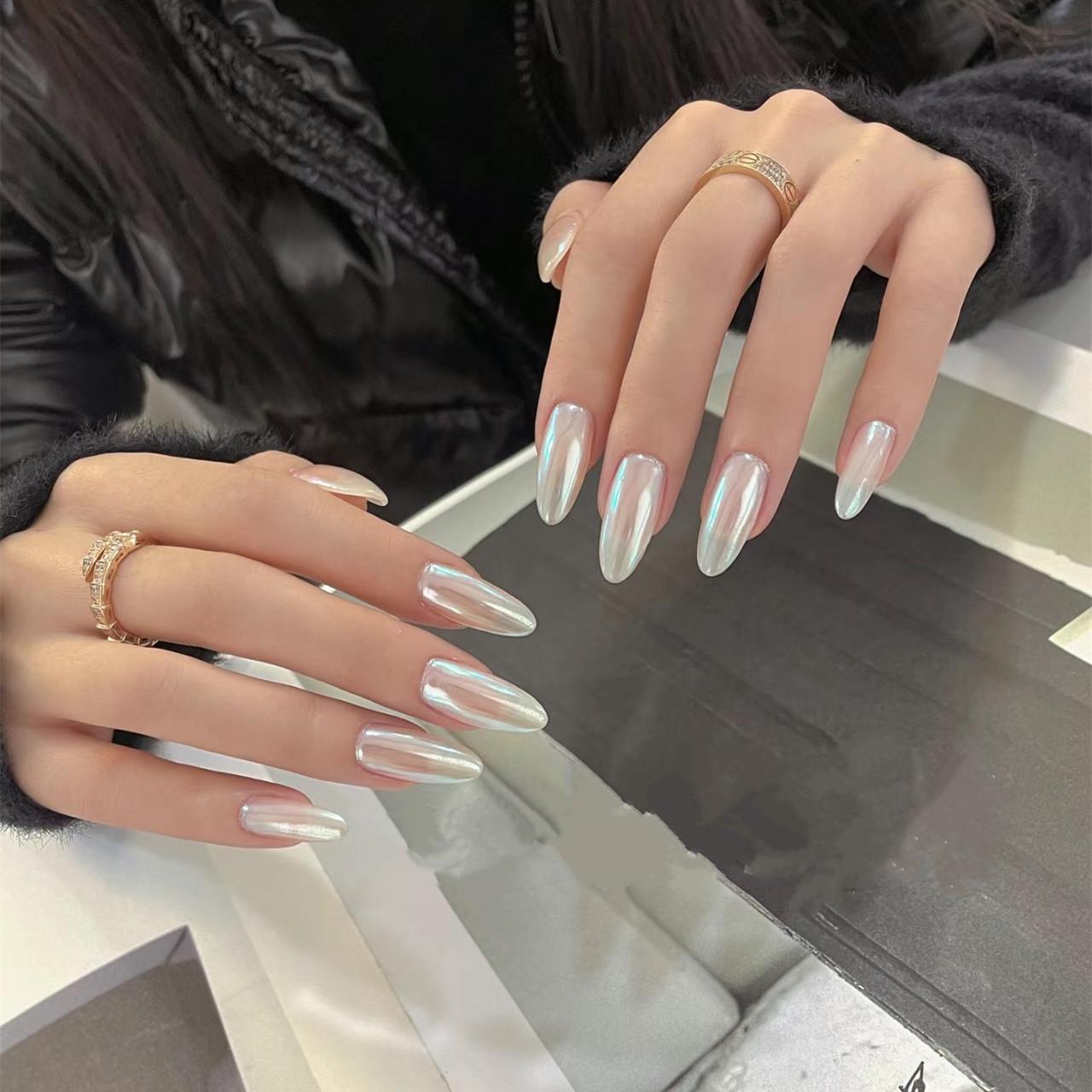 Набор для нейл-арта Hailey Pearl Aurora White Moonlight - Съемные накладные ногти в европейском и американском стиле
Набор для нейл-арта Hailey Pearl Aurora White Moonlight - Съемные накладные ногти в европейском и американском стиле