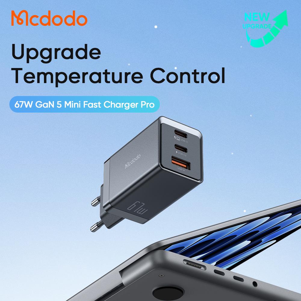 Mai Duo Duo Gallium Nitride 67W Fast Charger for iPhone 15 - Three-Port EU Travel Adapter Single Head чорний
Mai Duo Duo Gallium Nitride 67W Fast Charger for iPhone 15 - Three-Port EU Travel Adapter Single Head чорний