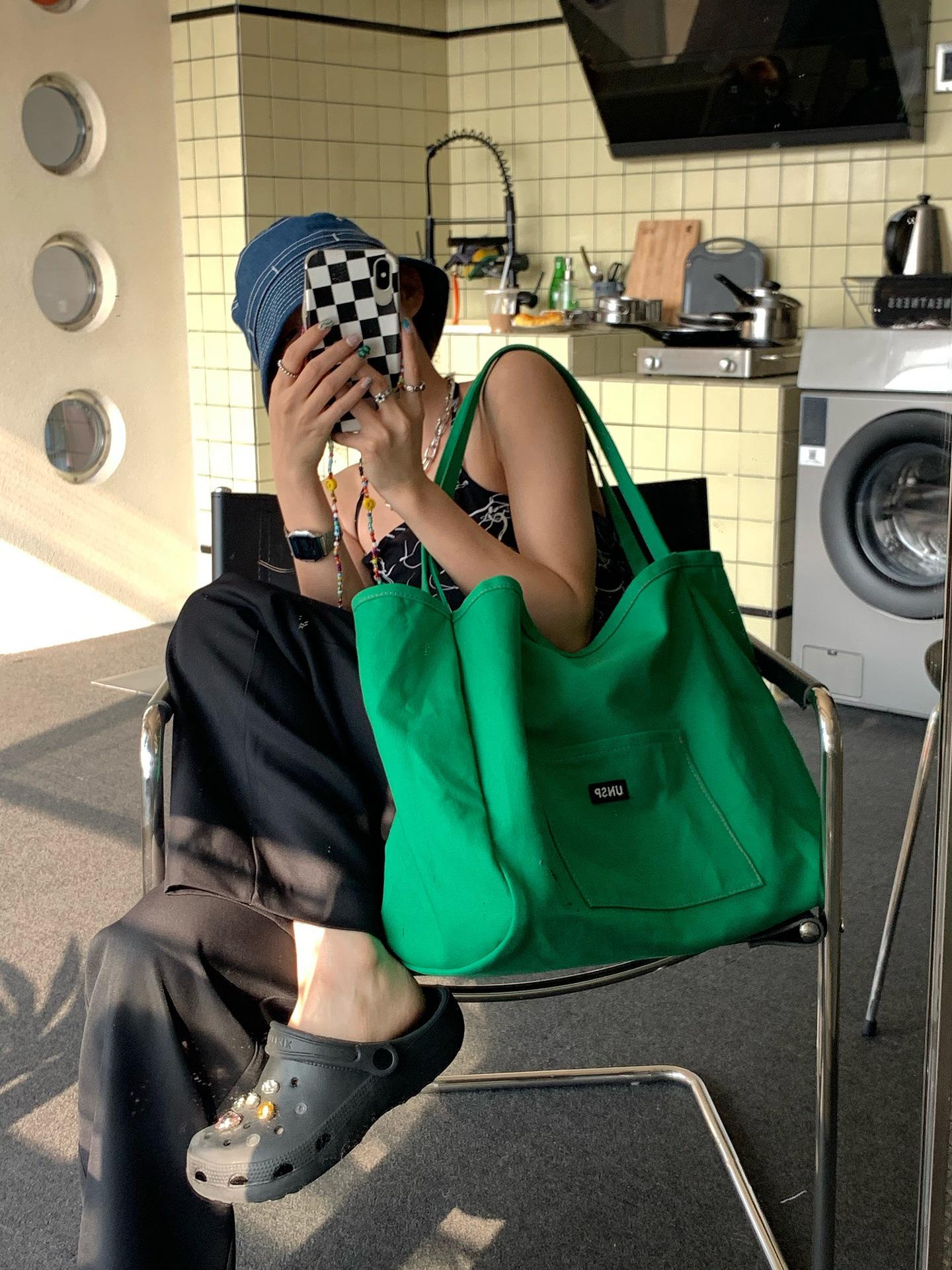 Solid Color Canvas Bag - 2026 New Large Capacity Women s Crossbody Shoulder Bag in Simple Korean Style
Solid Color Canvas Bag - 2026 New Large Capacity Women s Crossbody Shoulder Bag in Simple Korean Style