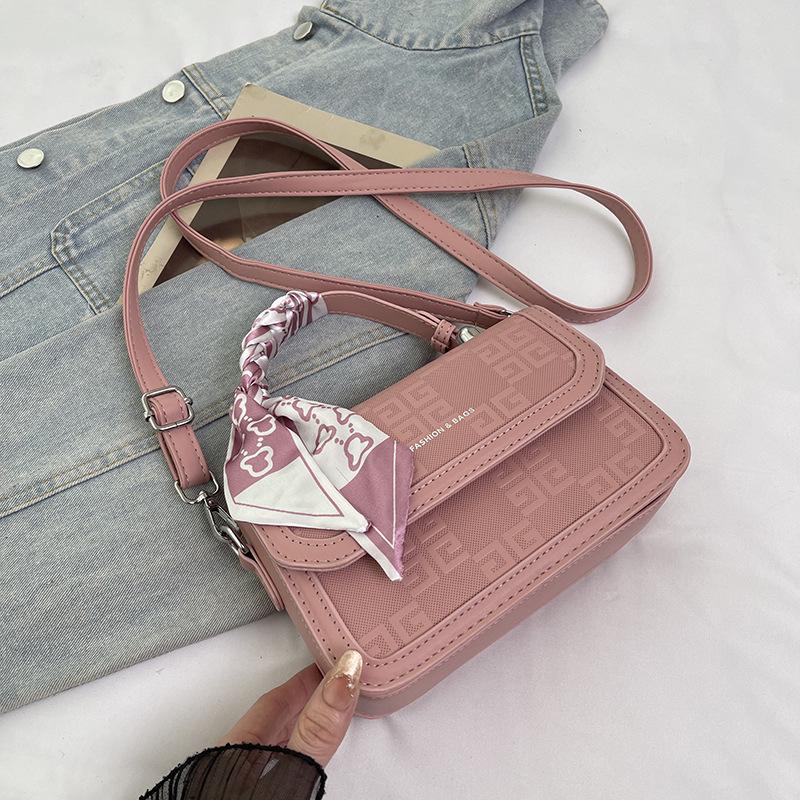 Шикарная женская сумка кроссбоди в корейском стиле - маленькая квадратная сумка через плечо
Шикарная женская сумка кроссбоди в корейском стиле - маленькая квадратная сумка через плечо