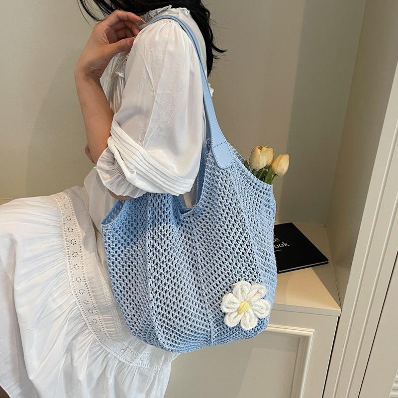 Summer woven bag women s 2025 new shoulder bag fashion large capacity beach vacation tote bag синій
Summer woven bag women s 2025 new shoulder bag fashion large capacity beach vacation tote bag синій