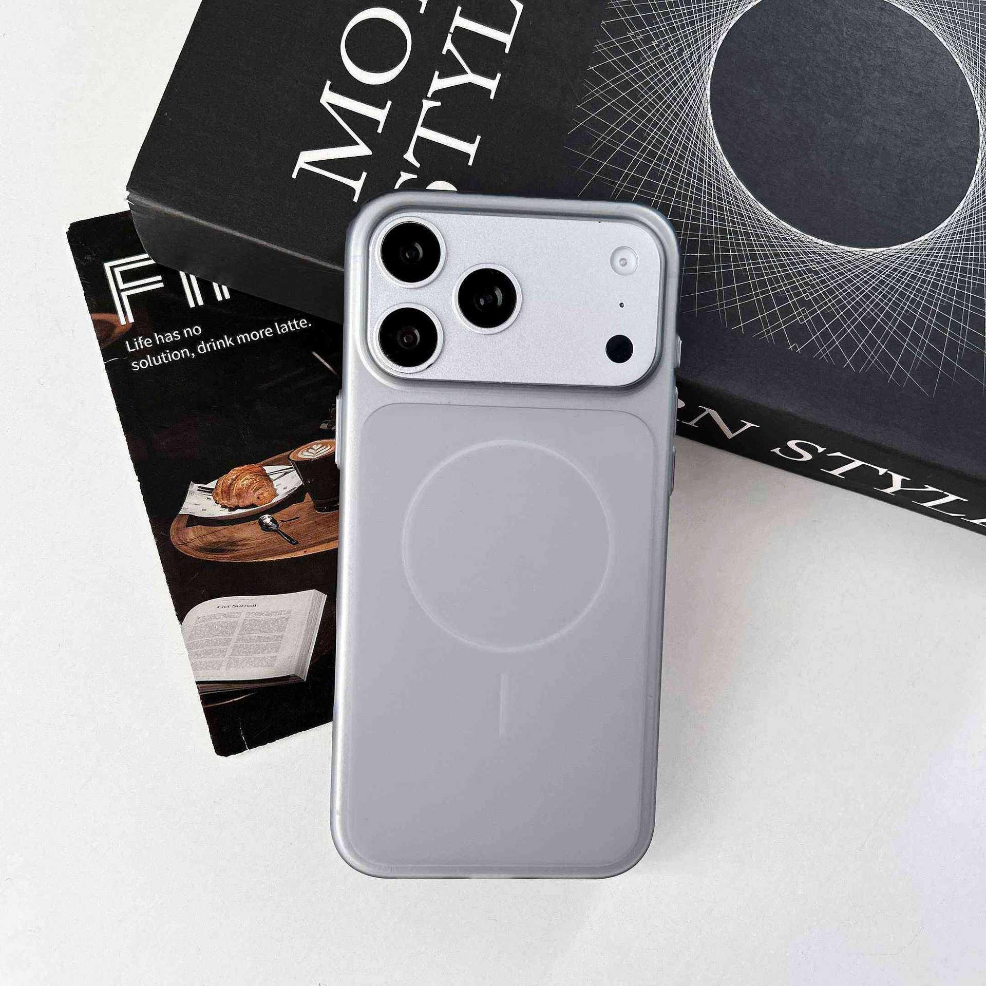 Frosted Semi-Transparent Protective Phone Case for iPhone 13/14 Pro Max with Colored Buttons 14
Frosted Semi-Transparent Protective Phone Case for iPhone 13/14 Pro Max with Colored Buttons 14