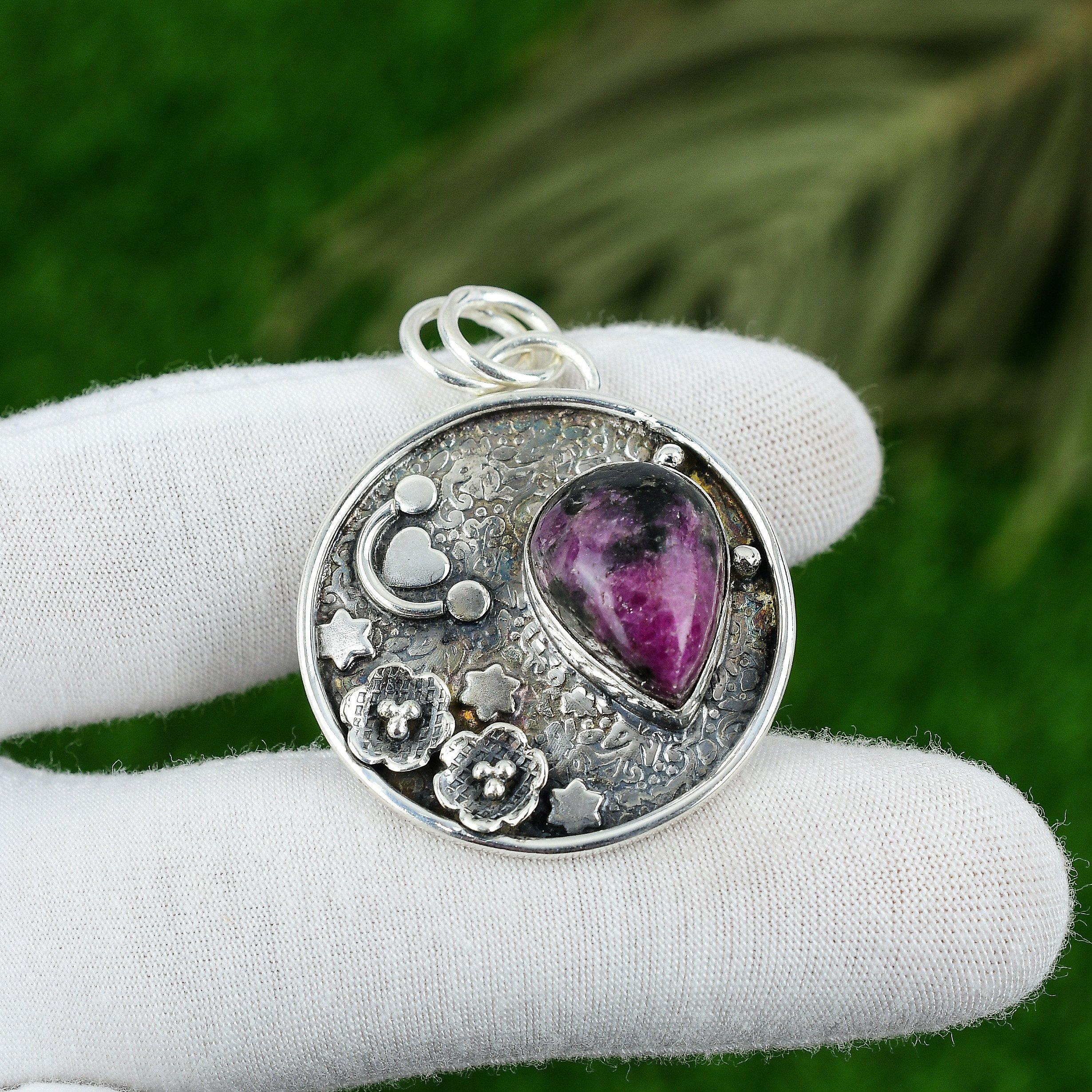 Подвеска из натурального родонита из стерлингового серебра 925 пробы, индийские украшения для девочек
Подвеска из натурального родонита из стерлингового серебра 925 пробы, индийские украшения для девочек