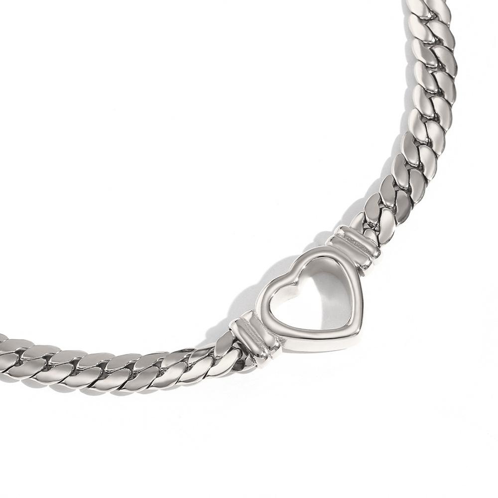 MamacitaSlay 316L Stainless Steel Heart Cuban Link Choker Necklace 18K Gold Plated Waterproof Jewelry For Women Everyday Wear 40cm серебряный
MamacitaSlay 316L Stainless Steel Heart Cuban Link Choker Necklace 18K Gold Plated Waterproof Jewelry For Women Everyday Wear 40cm серебряный
