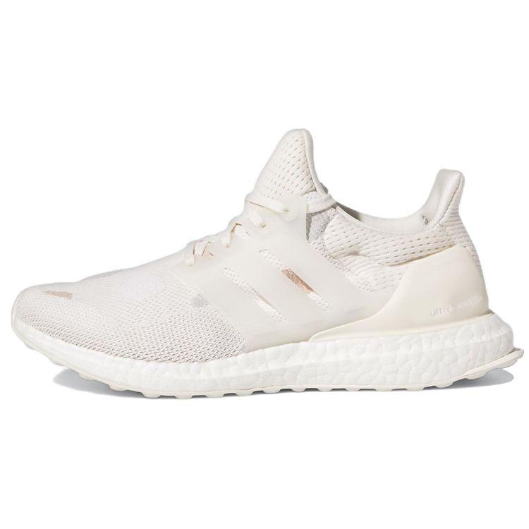Adidas UltraBoost 5.0 DNA Chalk White Женские кроссовки Кремово-серебристый металлик H03835 39⅓
Adidas UltraBoost 5.0 DNA Chalk White Женские кроссовки Кремово-серебристый металлик H03835 39⅓