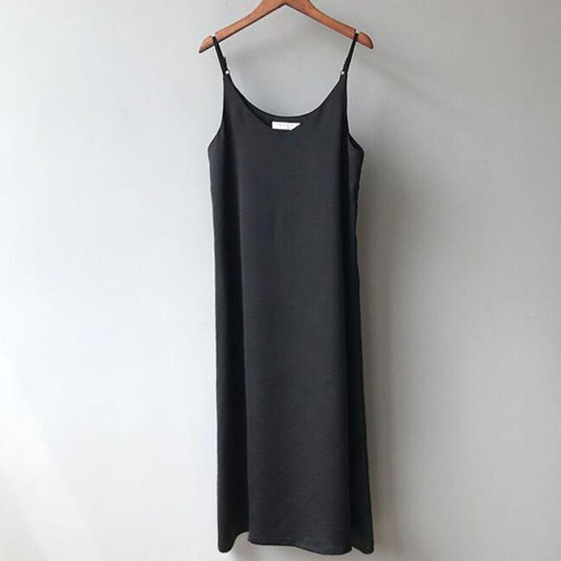 Шелковое женское атласное платье-комбинация облегающее миди платья коктейльное платье на бретельках сарафан Black,L
Шелковое женское атласное платье-комбинация облегающее миди платья коктейльное платье на бретельках сарафан Black,L