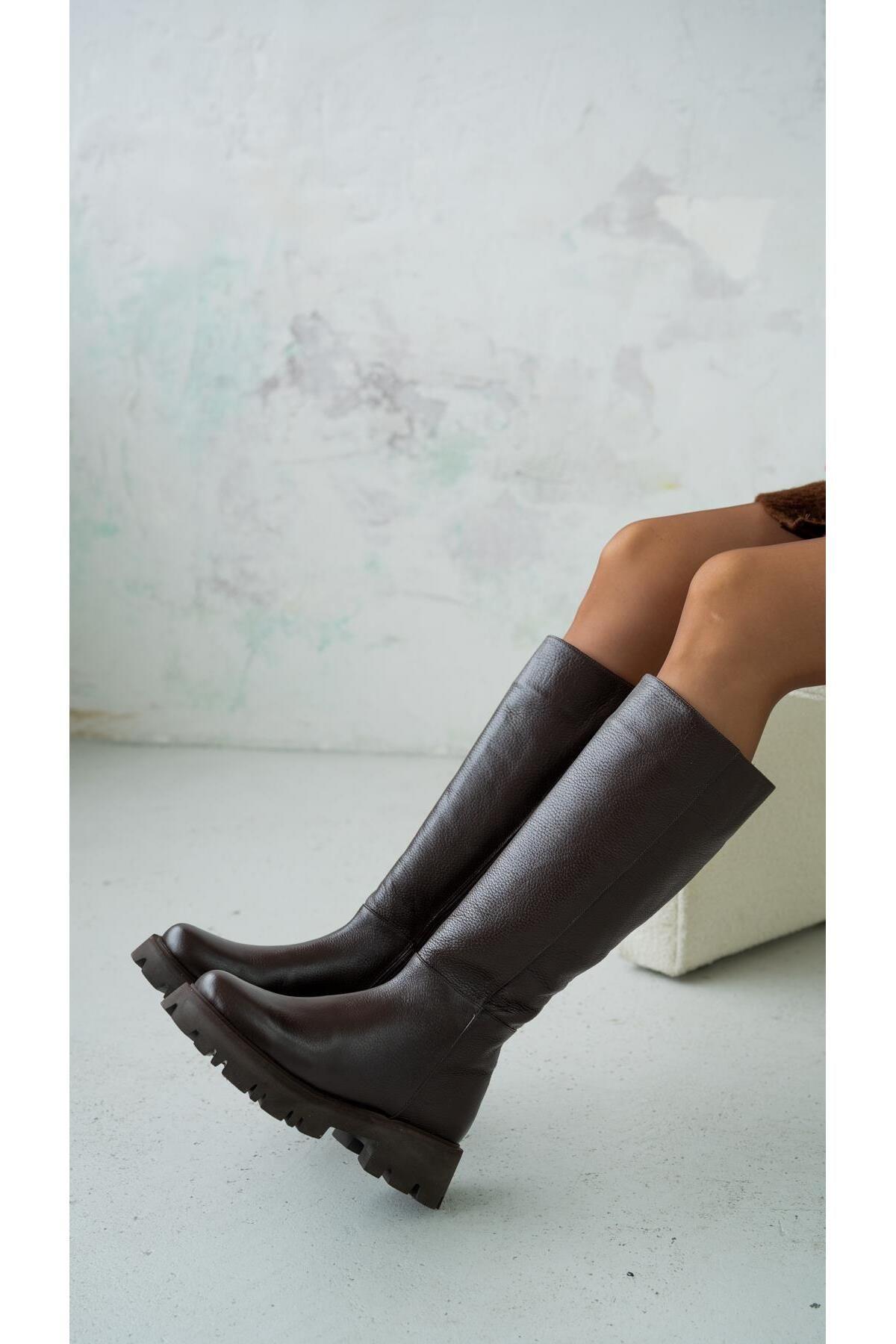 Women Modern Stylish Fashion Boots Boots Genuine Leather Zlatan Coffee Genuine Leather Boots 39
Women Modern Stylish Fashion Boots Boots Genuine Leather Zlatan Coffee Genuine Leather Boots 39