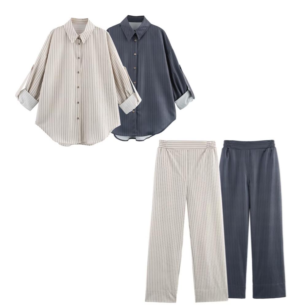 2025 Spring/Summer Women s Chic Commuter Set: Loose Lapel Shirt & Straight Striped Pants Extra Small
2025 Spring/Summer Women s Chic Commuter Set: Loose Lapel Shirt & Straight Striped Pants Extra Small