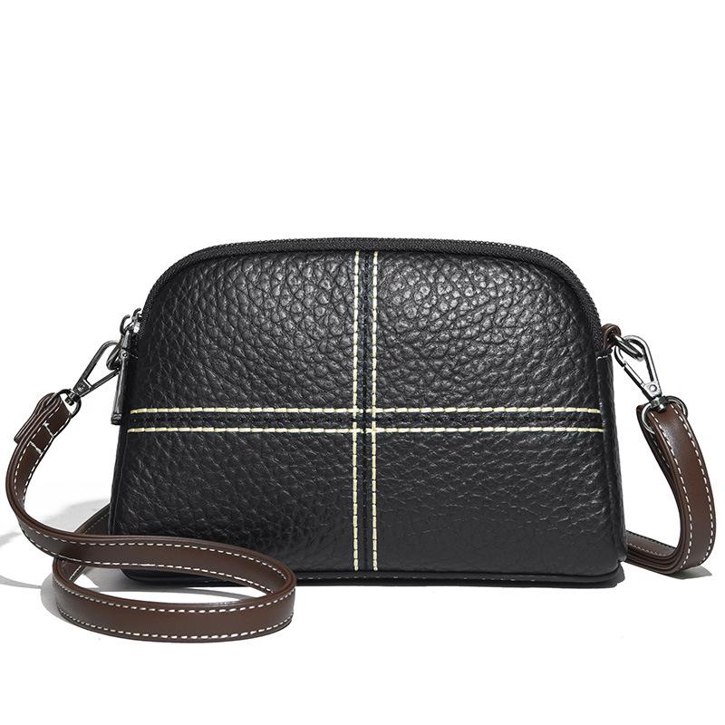 Leather women s bag new trendy fashion simple shoulder messenger bag first layer cowhide small square bag чорний
Leather women s bag new trendy fashion simple shoulder messenger bag first layer cowhide small square bag чорний
