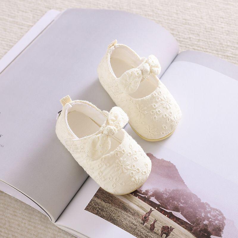 Infant Girl Prewalker Shoes for Babies 0-1 Year - Spring, Summer, Autumn Toddler Footwear Size 14 / Inner Length 11.5cm (3-6 months)
Infant Girl Prewalker Shoes for Babies 0-1 Year - Spring, Summer, Autumn Toddler Footwear Size 14 / Inner Length 11.5cm (3-6 months)